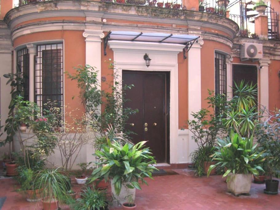 Vivilo Collection - Opera Teather Apartment - Very Central 로마 외부 사진