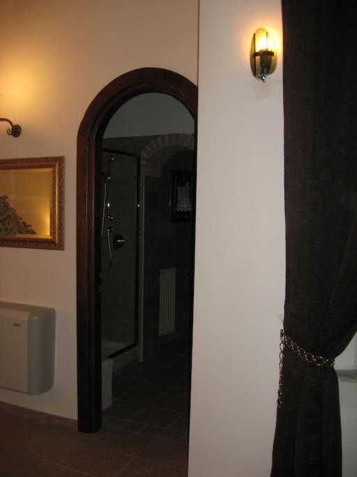 Vivilo Collection - Opera Teather Apartment - Very Central 로마 외부 사진